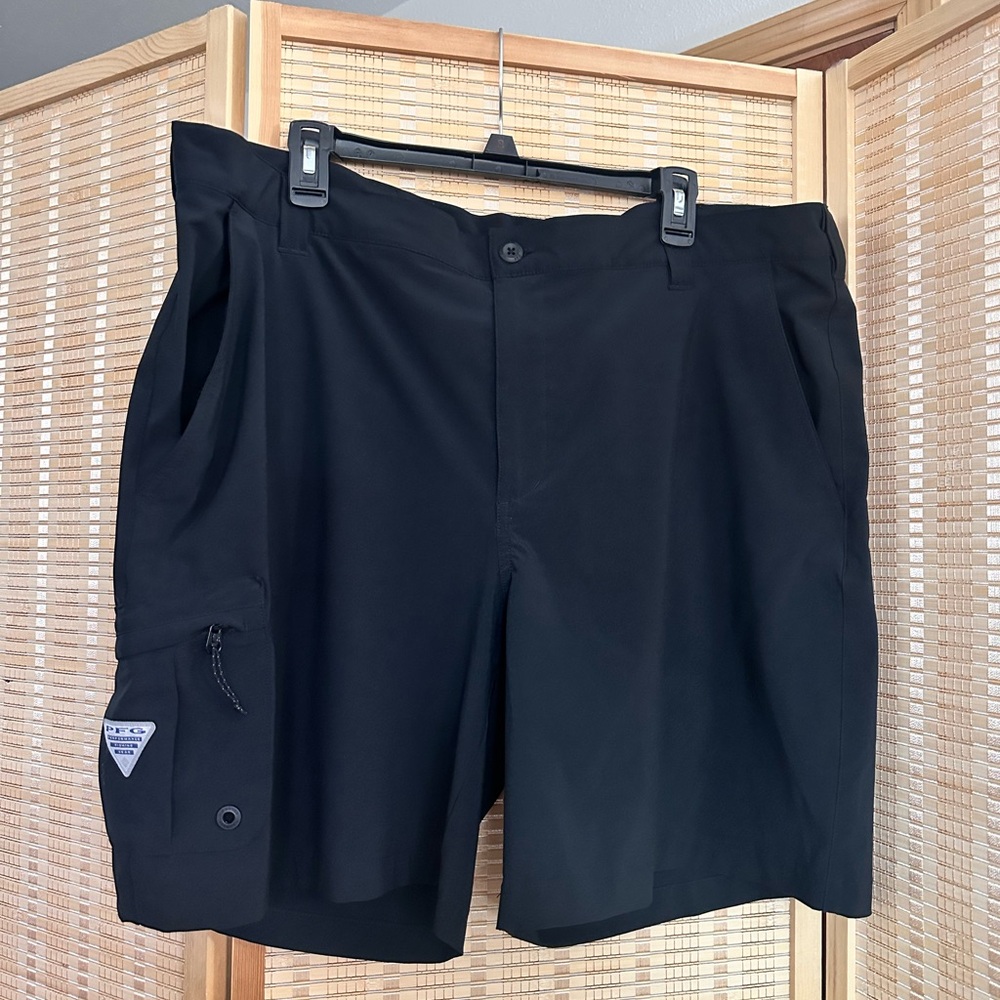 Columbia PFG Omni Shield Cargo Fishing Shorts Men’s 42 Black
